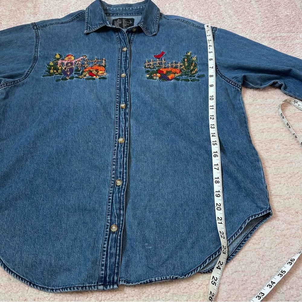 VNTG 90's Fall Harvest Embroidered Chambray Denim Shirt Cotton Size PETITE Large - Picture 12 of 16